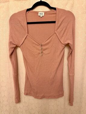 BKE Ribbed Long-Sleeve Henley Top in Dusty Rose Pink